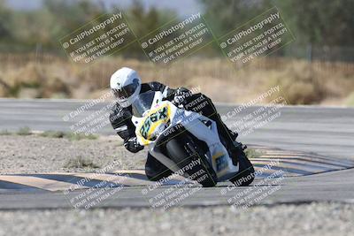media/Oct-04-2025-CVMA (Sat) [[408bcdd6e4]]/Race 10-Amateur Supersport Middleweight/